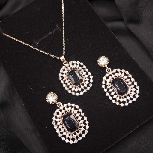 Locket set for Women in Black color